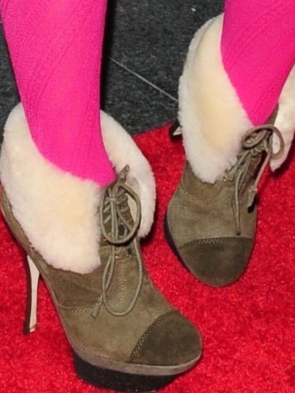 L.A.M.B Pier Booties Suede Shearling Platform GWEN STEFANI Heels Olive Brown 7